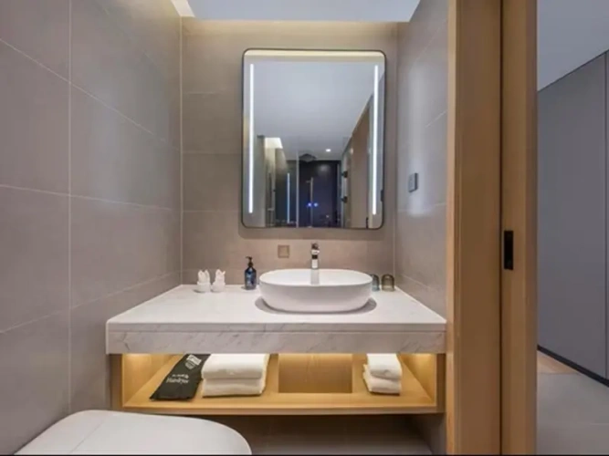 1 Bedroom Suite