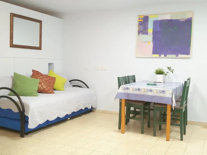 2 Bedrooms Family Basement Suite