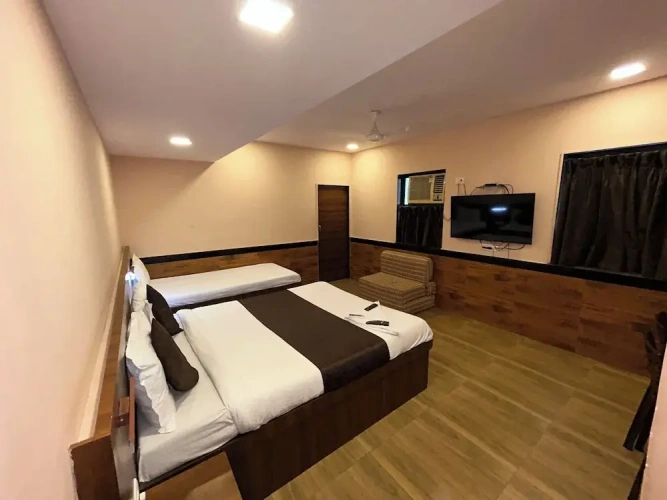 Superior Triple room