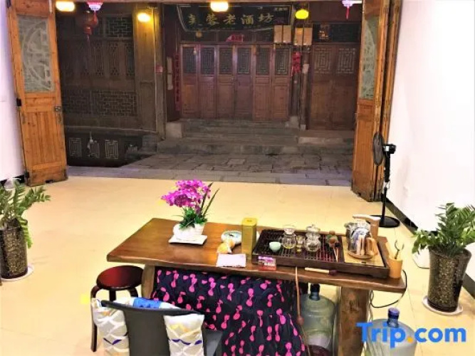 Xiyue·Linjiang Inn