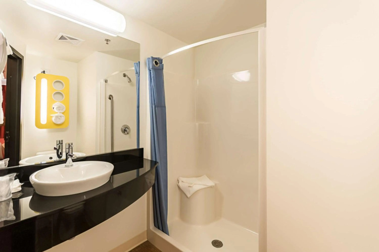 Motel 6 Moosomin, SK