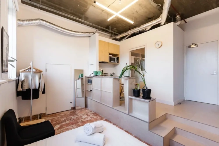Standard Studio
