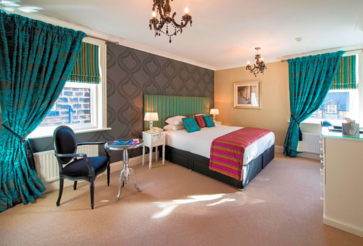 Superior Double room with city view