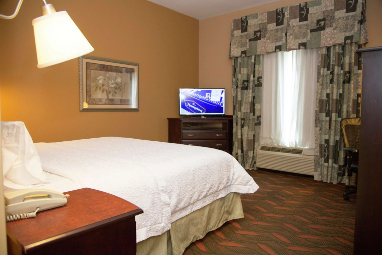 Hampton Inn & Suites Houston - Rosenberg