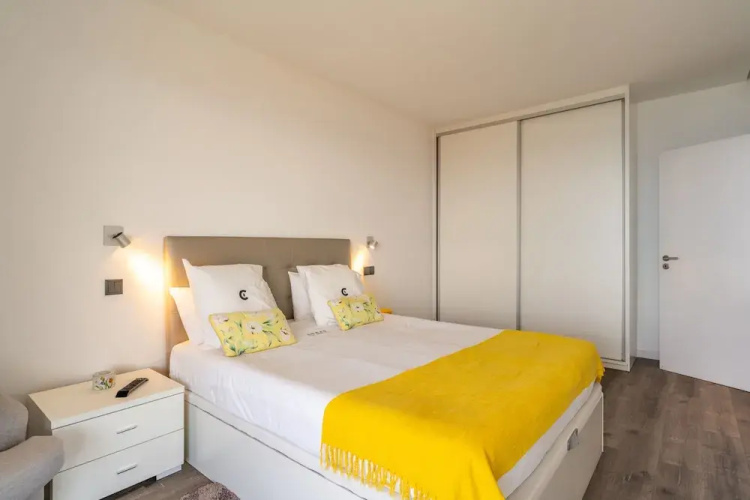 Monumental Apartment