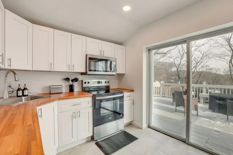 Home w/ Lake Views & Deck in New Jersey Highlands!