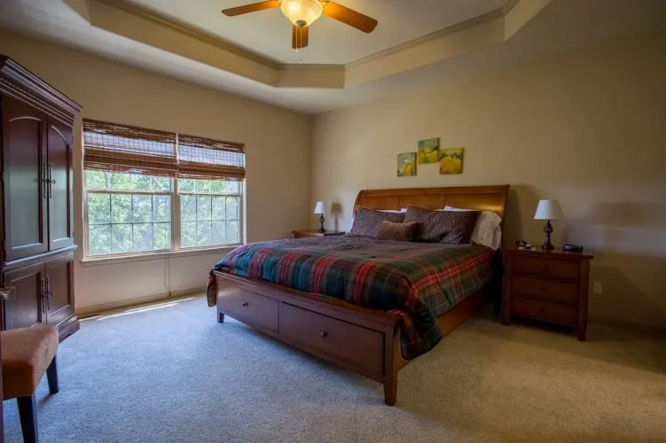 Kyler's Kondo 5 Bedroom Villa
