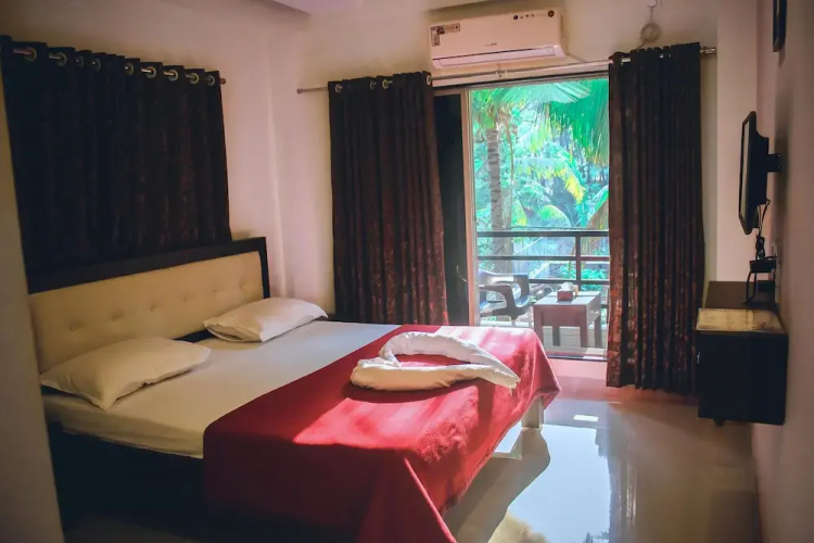 Royal Paradise Hotel