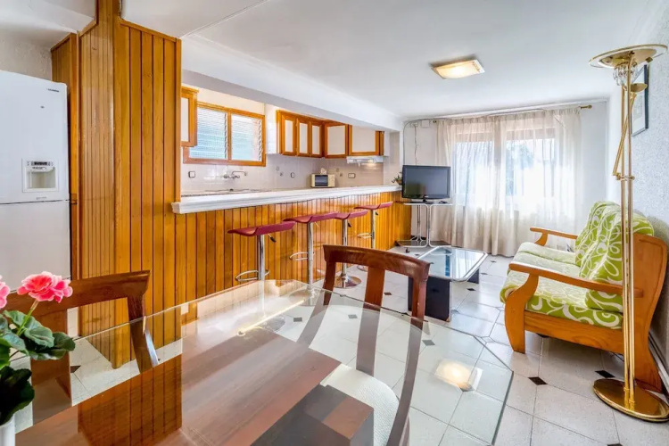 Apartament Castell i Mar