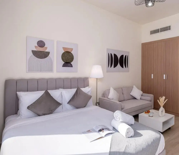 10mins From Dubai Mall Studio With a Large Balcony