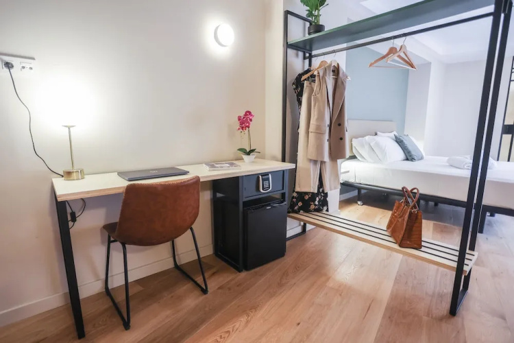 Mythic Valencia Hotel