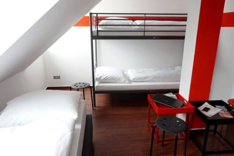 M M Hotel