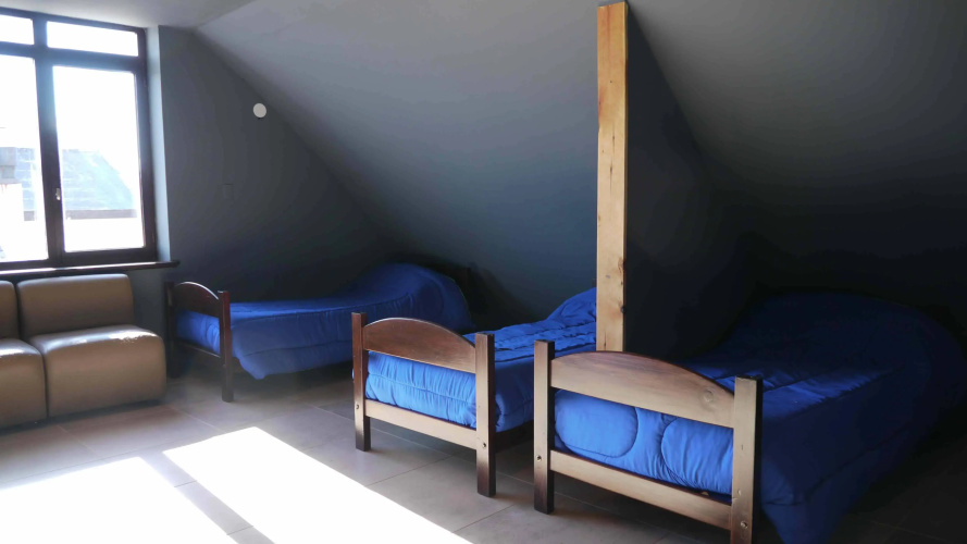 Moving Hostel Travel