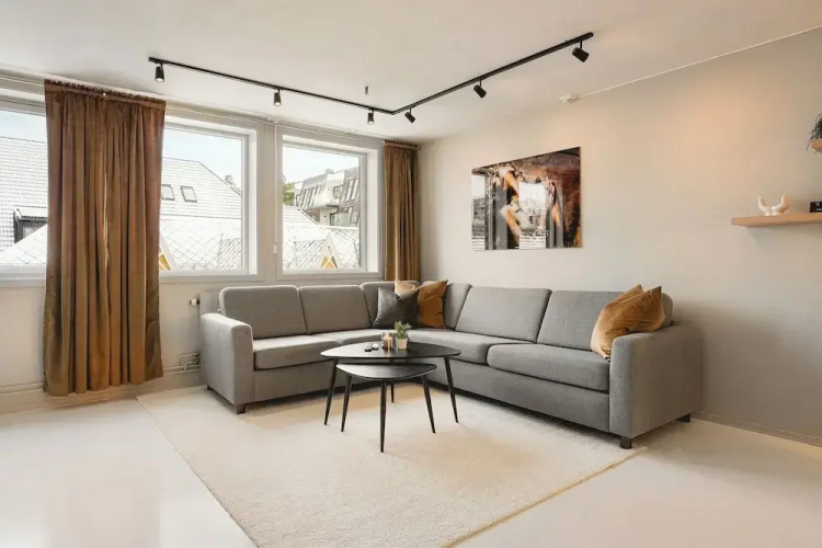 Arctic Homes - Downtown Penthouse