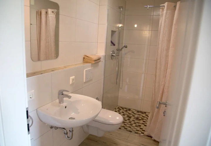 1 Bedroom Apartment with balcony