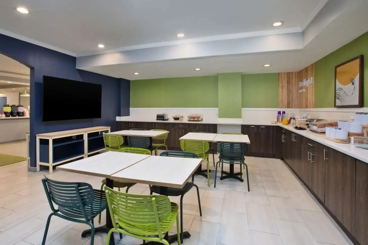Spark By Hilton Walker Grand Rapids North