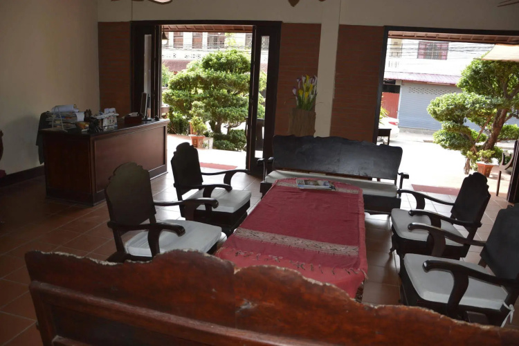 Bua Luang Hotel