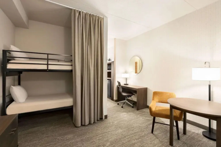 Days Inn & Suites Bozeman