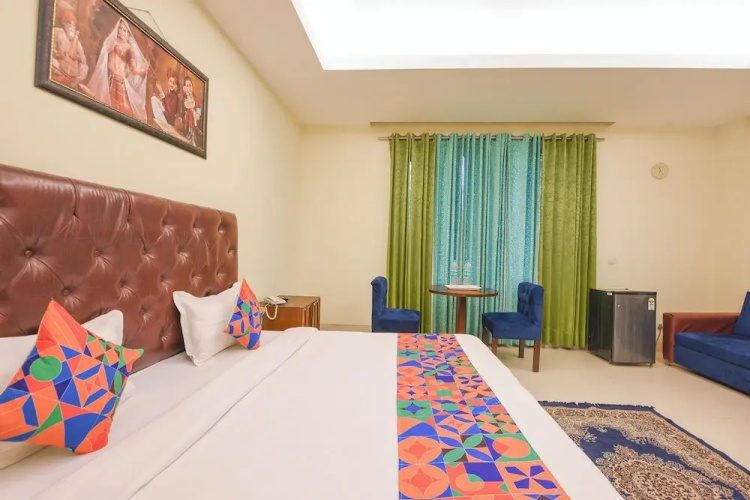 Fabhotel Am Bliss