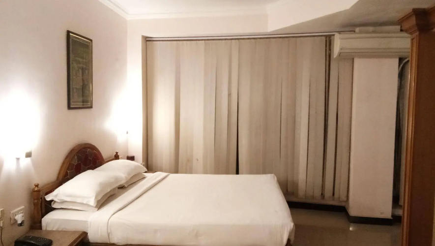 Hotel Arch Manor