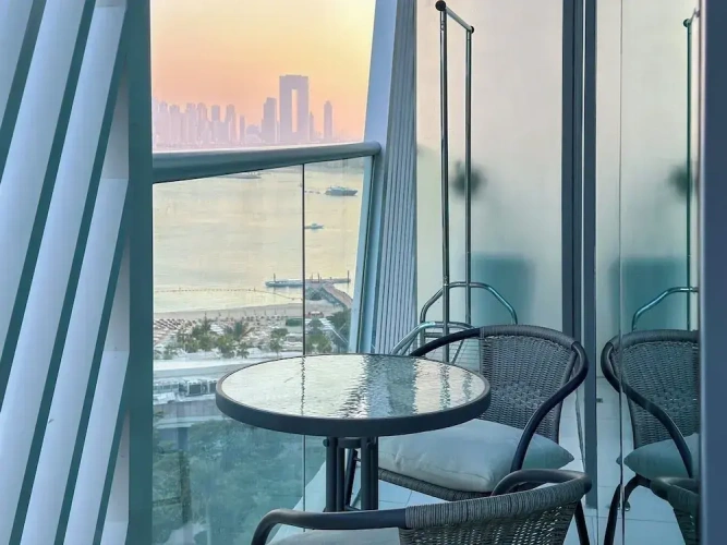 1 Bedroom Luxury Apartment with balcony