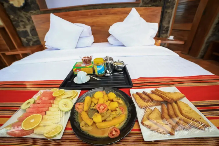 Imbogo Diners and Lounge