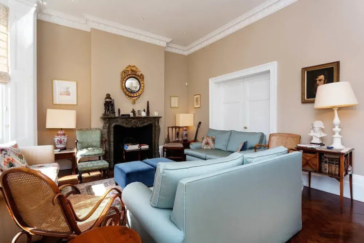 Veeve - Hampstead Victorian