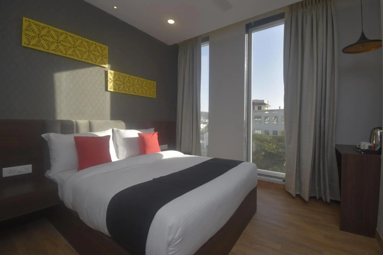 Ka10 SQUARE HOTEL & BANQUETS