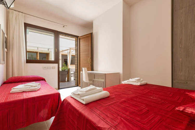 Hotel Roma by BarbarHouse