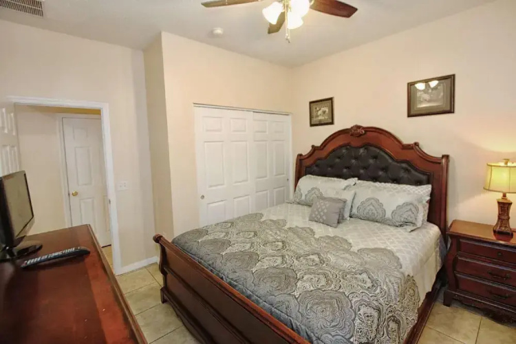 329 Windwood Bay
