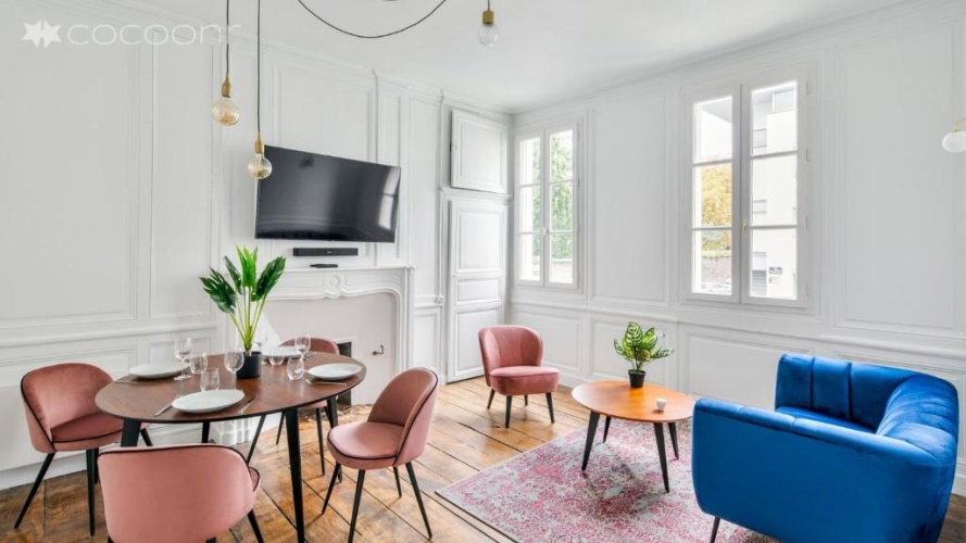 Deluxe Apartment