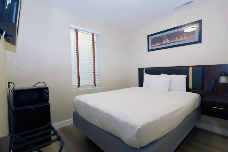 Interior Courtyard View Double room