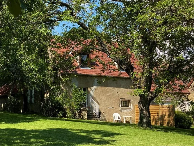 3 Bedrooms Cottage