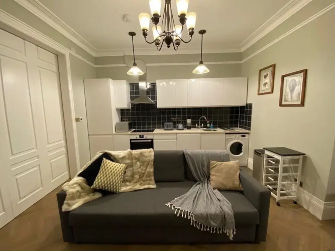 Stunning Victorian Flat Great Links to Central LDN