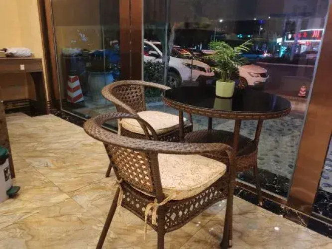 Yinhe Hotel