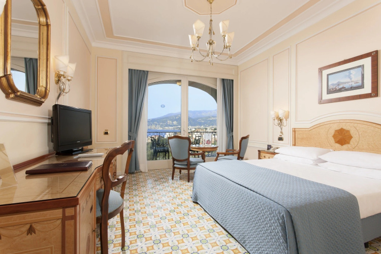 Grand Hotel Capodimonte photo 17