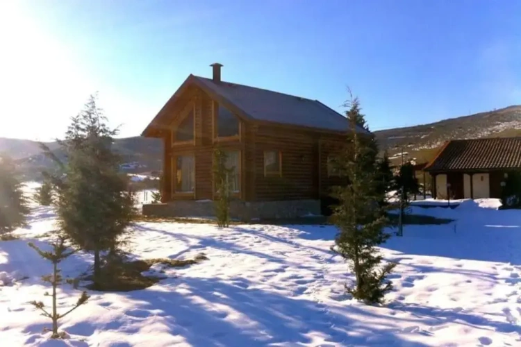 3 Bedrooms Chalet