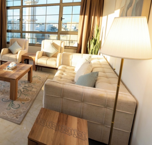 2 Bedrooms Apartment