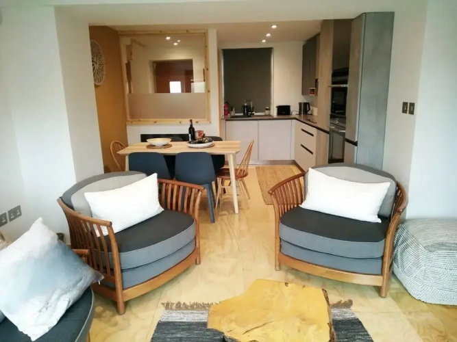Impeccable 3-Double Bed Cottage in Sheffield