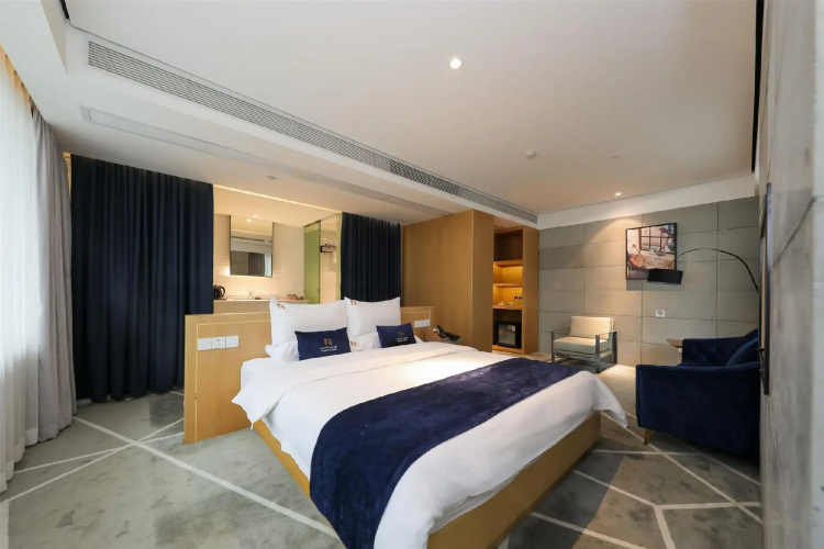 Arrivee Hotel