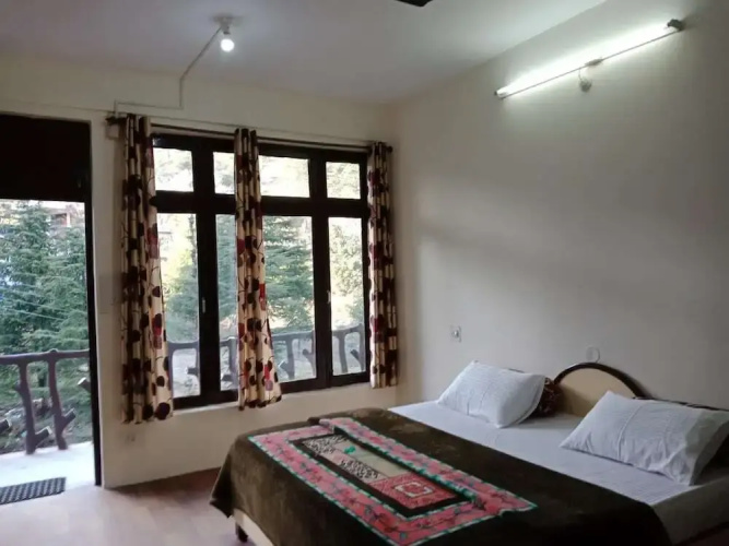 Hotel Pine spring
