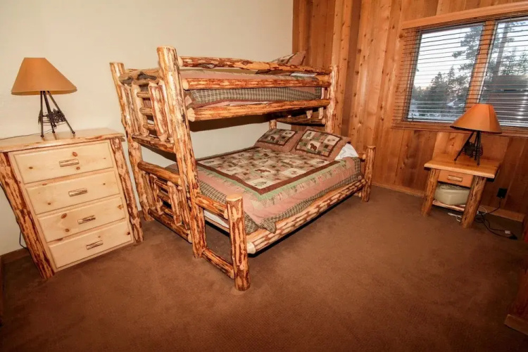 Mountainback #52, Loft, Corner 3 Bedroom Condo