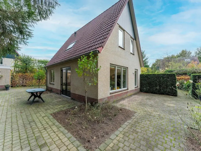 Free Holiday Home With big Garden