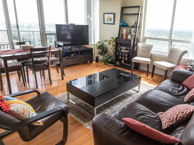 2 Bedroom North York Condo With a Pool and Gym