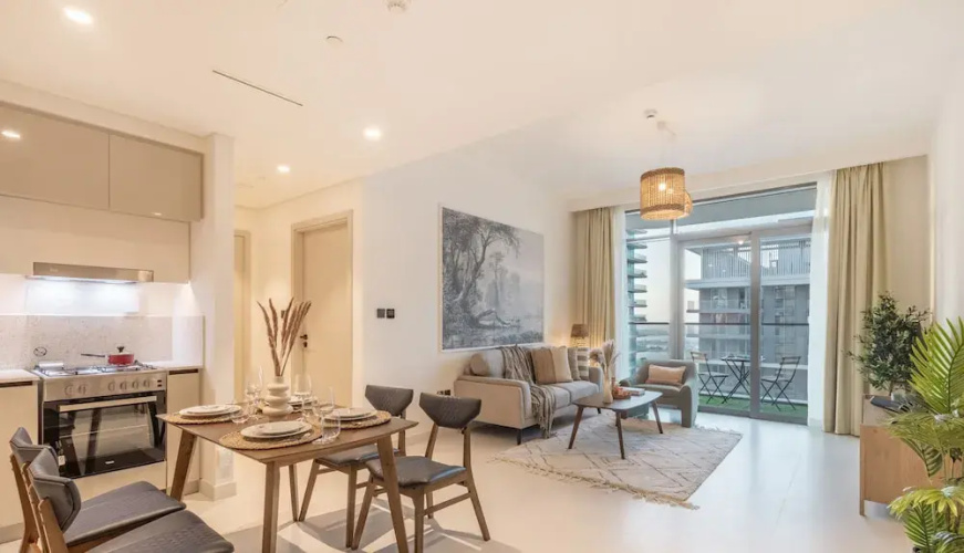Manzil - Stylish 1BR in Emaar Beachfront