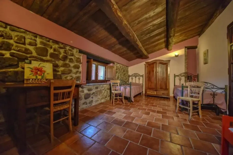 Deluxe Quadruple room