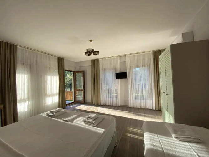 Elyada Konuk Evi (+8 Yaş )