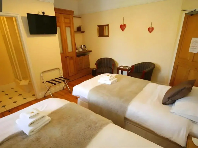 Moor End Bed and Breakfast