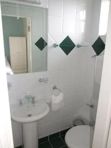 Shannonside House Bed and Breakfast