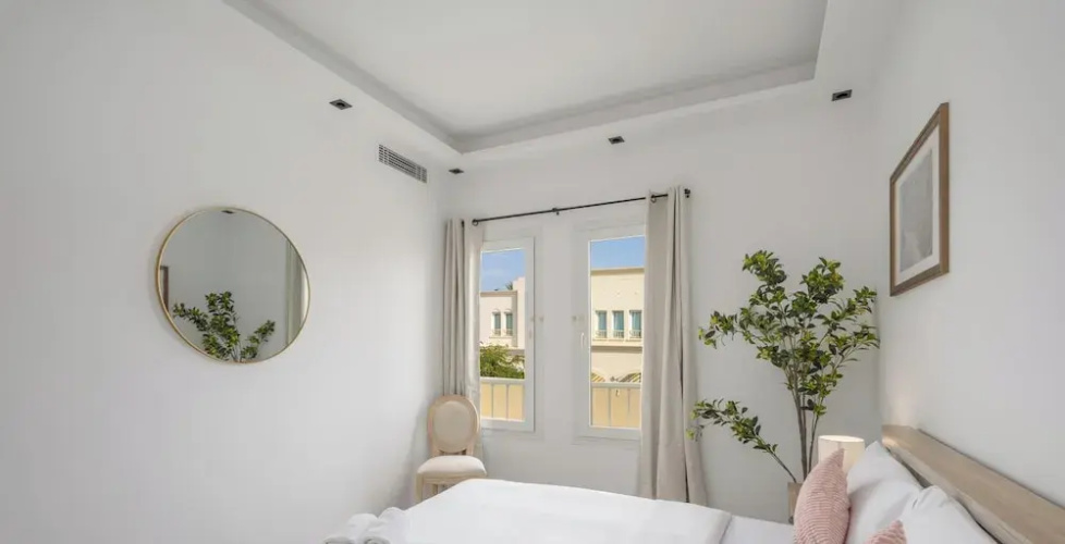 LUX The Serene Springs Villa